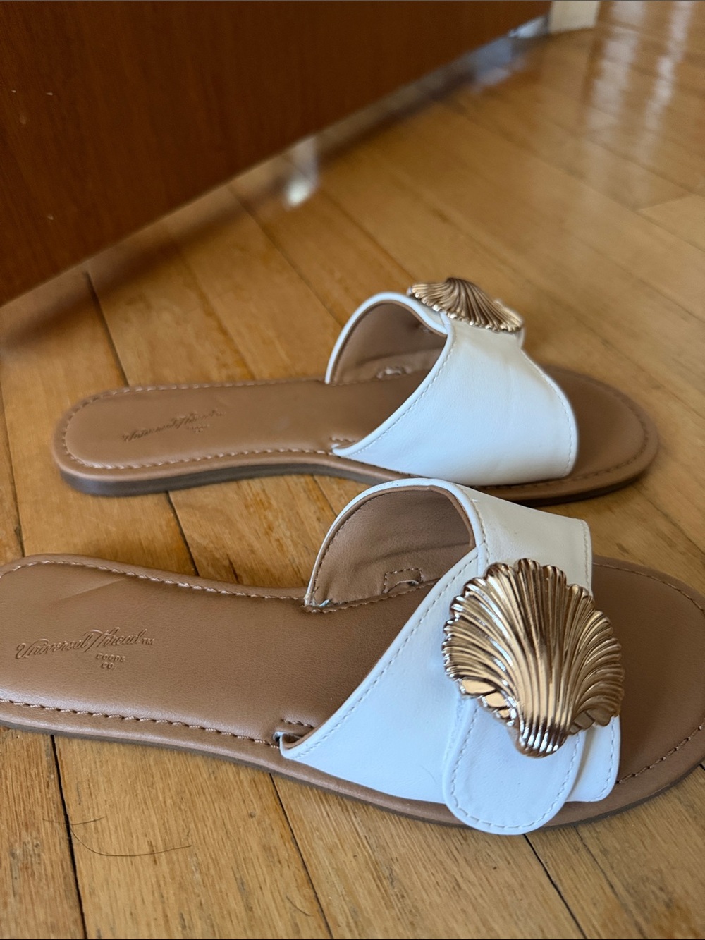 Universal Thread White Slide Sandals with Gold Shells